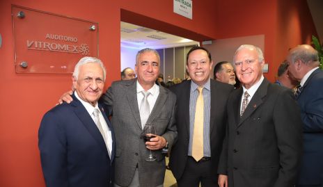  Juan Gilberto García, Raúl Martínez, Manuel Galván y Bernardo Reynoso .