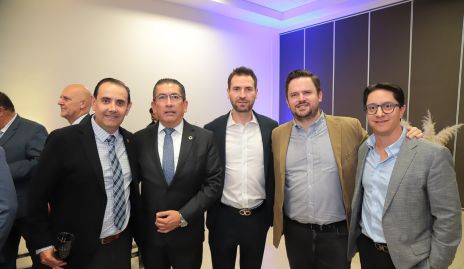  Esteban Puente, Gerardo Bocard, Luis Gerardo Ortuño, Juan Autrique y Félix Córdova.