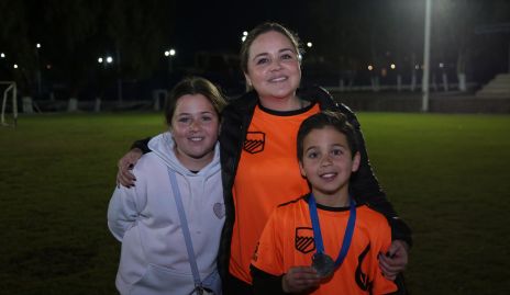  Isabel Franco, Martha Gutiérrez y Alonso Franco.