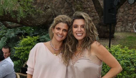  Lourdes López y Sofía López.