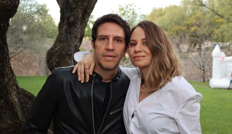 Alejandro Lomelí y Paulina López.