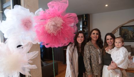 Fabiola Aguirre, Raquel Altamirano, Paulina Aguirre y Loretta Lozano.