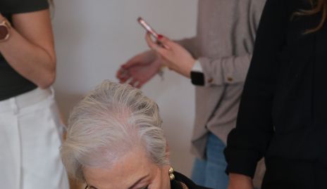  Olga María González con su bisnieta Loretta.
