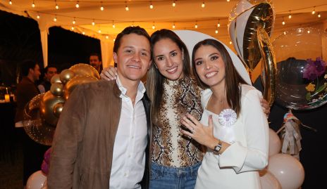  Franco Safont, María Paula Hernández y Sofía Hernández.