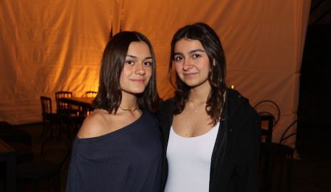  Ana Pau Ávalos y Romina Chavero.
