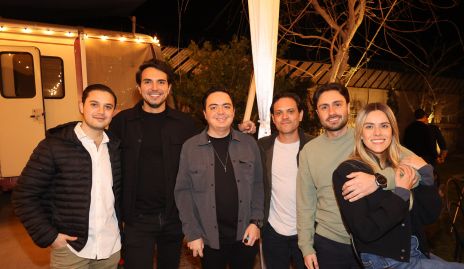 José Nieto, Joseph Naya, Toño Guzmán, Jorge Naya, Adrián Naya y Joselyn Córdova.