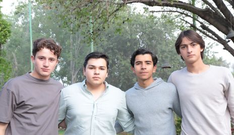 Israel López, Jose Luis Barrón, Mario Veliz y Sebastián Veliz.