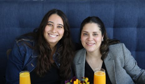  Ana Sofía Leiva y Nidia Olguín.