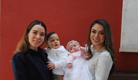  Michell Cano, Alvarito Gómez, Paulina Rodríguez y María Gallardo.