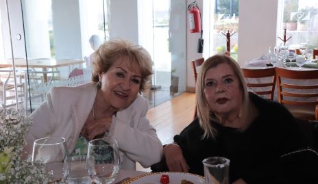  Josefina Hernández y Martha María de Cuanda.