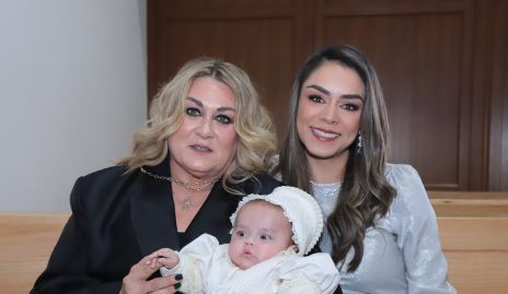  Carla Serna, María Gallardo y Paulina Rodríguez.