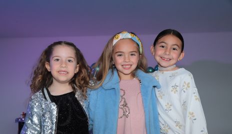  Camila, Marietta y Renata.