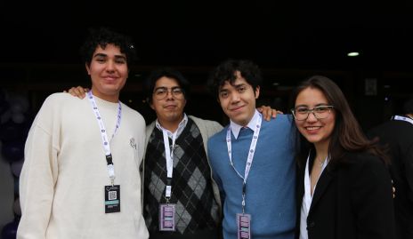  Efraín Ramos, Oziel Badillo, David Alejandro Chávez y Montserrat Irurso.