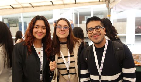  Tania Estrada, Montse Chávez y Giovanni Acosta.