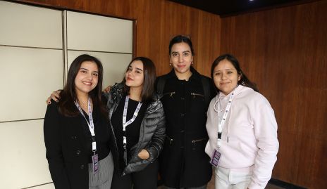  María Fernanda, Emilia Mercado, Abril y María de Jesús.