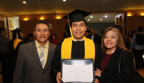  Francisco Esmeralda, Ander Zúñiga y Aurora Zúñiga.
