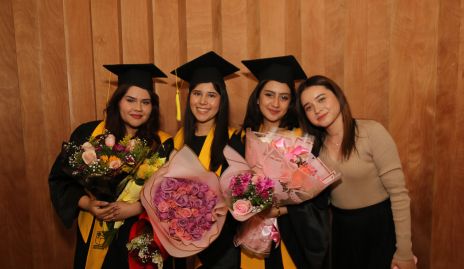  Eliana Pérez, Fabiola Salas, Cáterin Vargas y María José Soto.