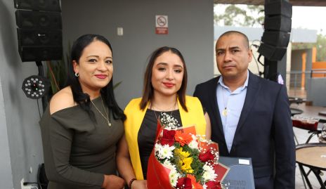  Martha Jalomo, América y Jesús Rodríguez.