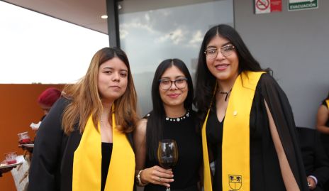  Valeria, Giovanna y Griselda.