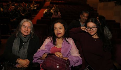  Rosario, Elena y Marisol.