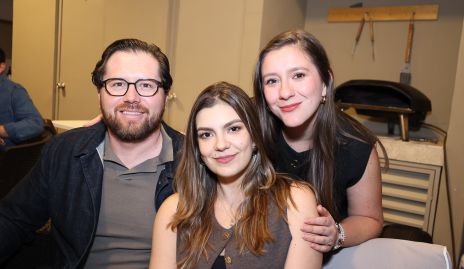  Jorge Romero, Juliana Mercado y Sofía Loperena.