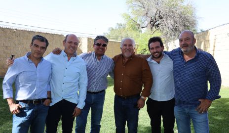  Poncho Ortiz, Roberto, Ariel Reyes, Guillermo Báez, Roberto y Toño Lozano.