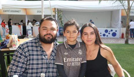  Diego Armendáriz y  Anahí Elías.