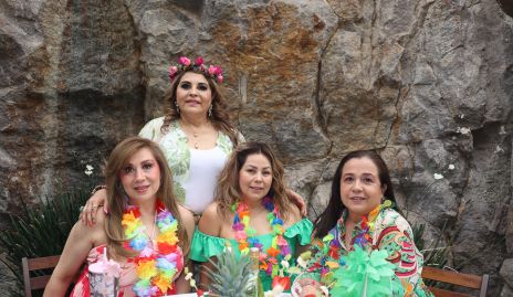  Leticia López de Longoria, Ana Castillo, Julieta Gutiérrez y Lupita Jasso.