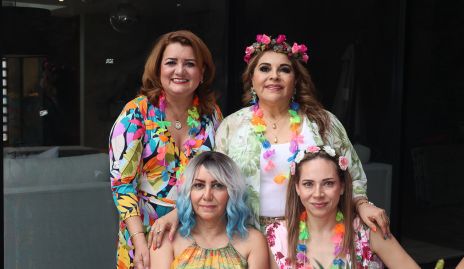  Mayra Ireguas, Leticia López de Longoria.