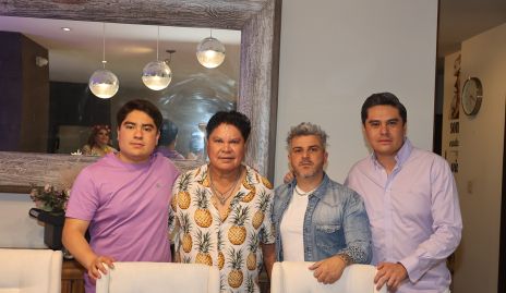  Edgardo Longoria, Luis Longoria, Christian Longoria.