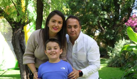  Luz María Ruiz, Alejandro Pullet Zacarías y Santiago Pullet Ruiz.