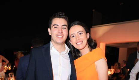  Emmanuel Castillo y Paulina Castillo.