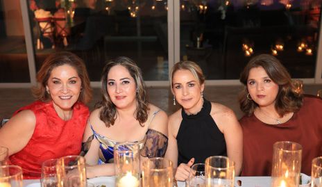  Ángeles Barba, Cristina Morales, Cecilia Morales y Sara Berrones.