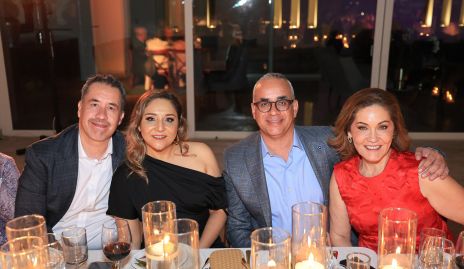  Manolo Barba, Ari de la Serna, Enrique Morales y Ángeles Barba.