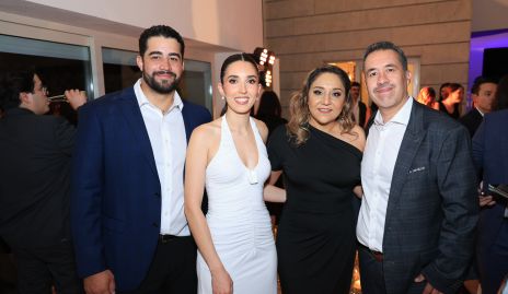  Carlos Morales, Valeria Alcalde, Ari de la Serna y Manolo Barba.