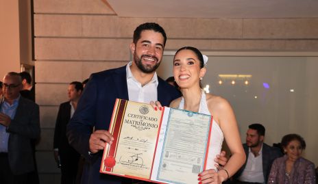  Carlos Morales y Valeria Alcalde, ya son esposos.