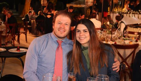  Santiago y Valeria.