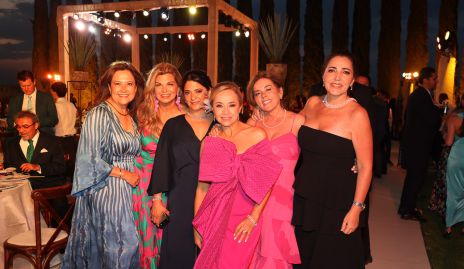  Patricia Gómez, Claudia Hermosillo, Chelita Padrón, Fernanda Río, Laura Cortázar y Paulina Fernández.