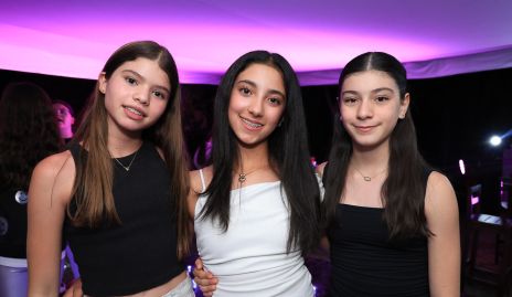  Vale Zermeño, Priscila González y Sofía Chevaile.
