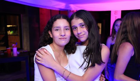  Regina y Ana Pau Trujillo.