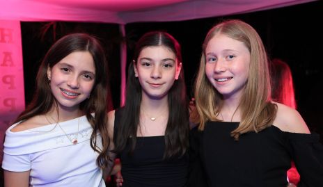  Andrea Romero, Priscila González y Vale Vallejo.