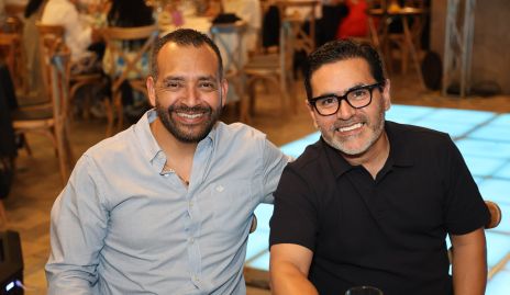  Antonio Cepeda y Víctor Fierro.