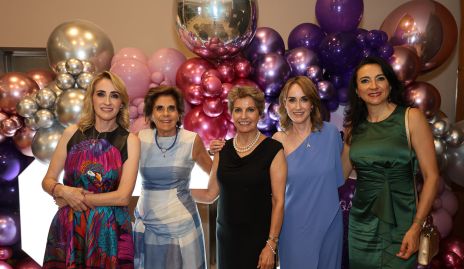  Adriana Torre, Guillermina Anaya, Lourdes Carrera, Gaby Torre y Paty Veliz.