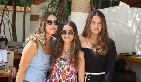  Majo Abella, Ximena Navarro y Martina Castro.