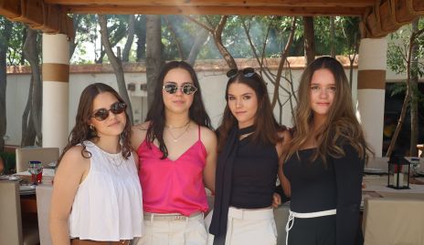  Ximena Raitarski, Marce García, Regina Zermeño y Martina Castro.