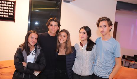  Sofía, Hugo, Roberta, Antonella y Diego.