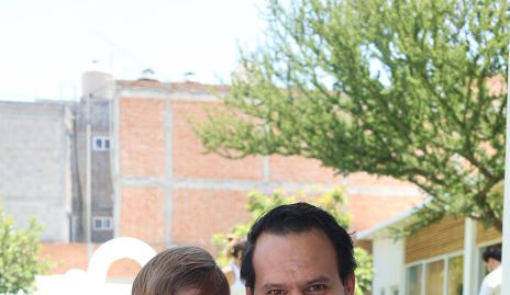  Carlos Hernández.