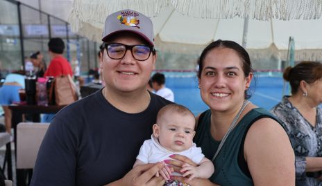  Luis Fernando Rodríguez y Alejandra Berrueta con su hija María Paula.