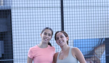  Romina Gaviño y Elena Meade.