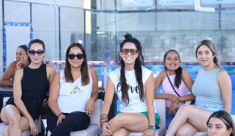  Idania de Alba, Denisse Lebi, Marcela López, Sara y Ana Martínez.